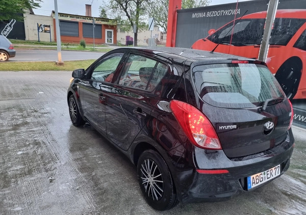 Hyundai i20 cena 24900 przebieg: 127000, rok produkcji 2014 z Legnica małe 191